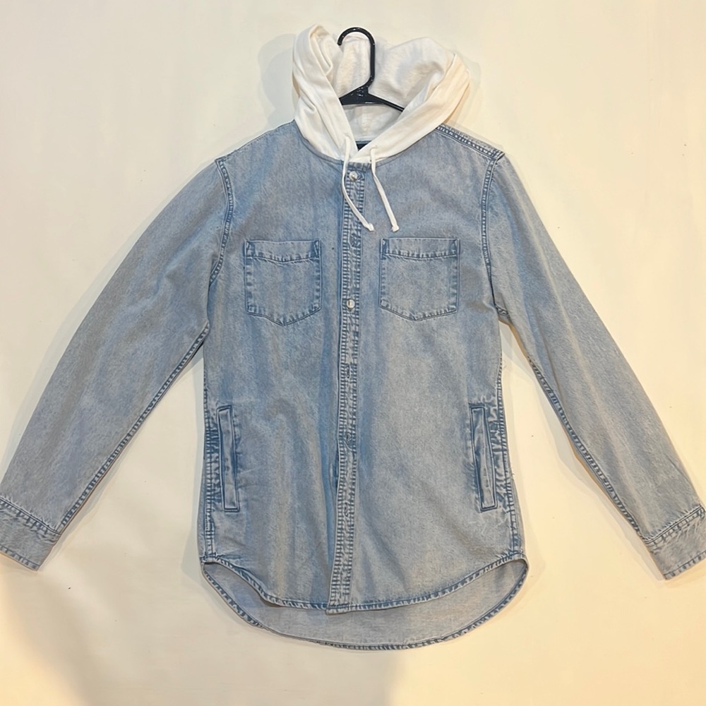Jean jacket button up